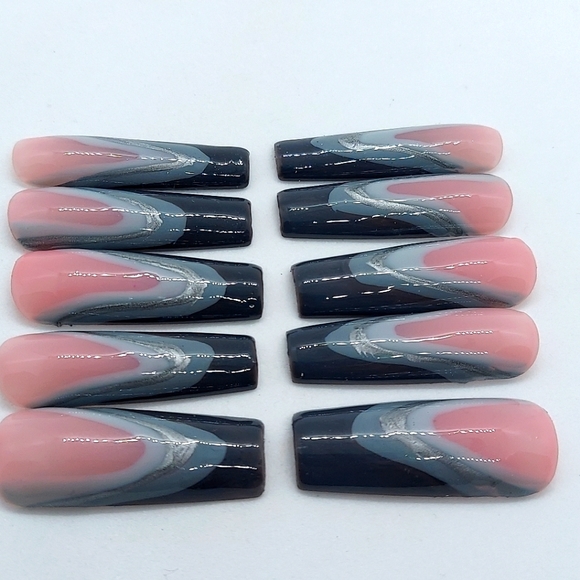 Shades of Gray Nails - Picture 1 of 5